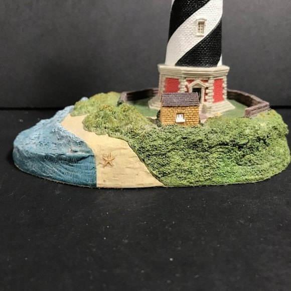 Vintage Cape Hatteras Lighthouse sculpture, resin Harbour lights Lighthouse figu - Picture 7 of 9